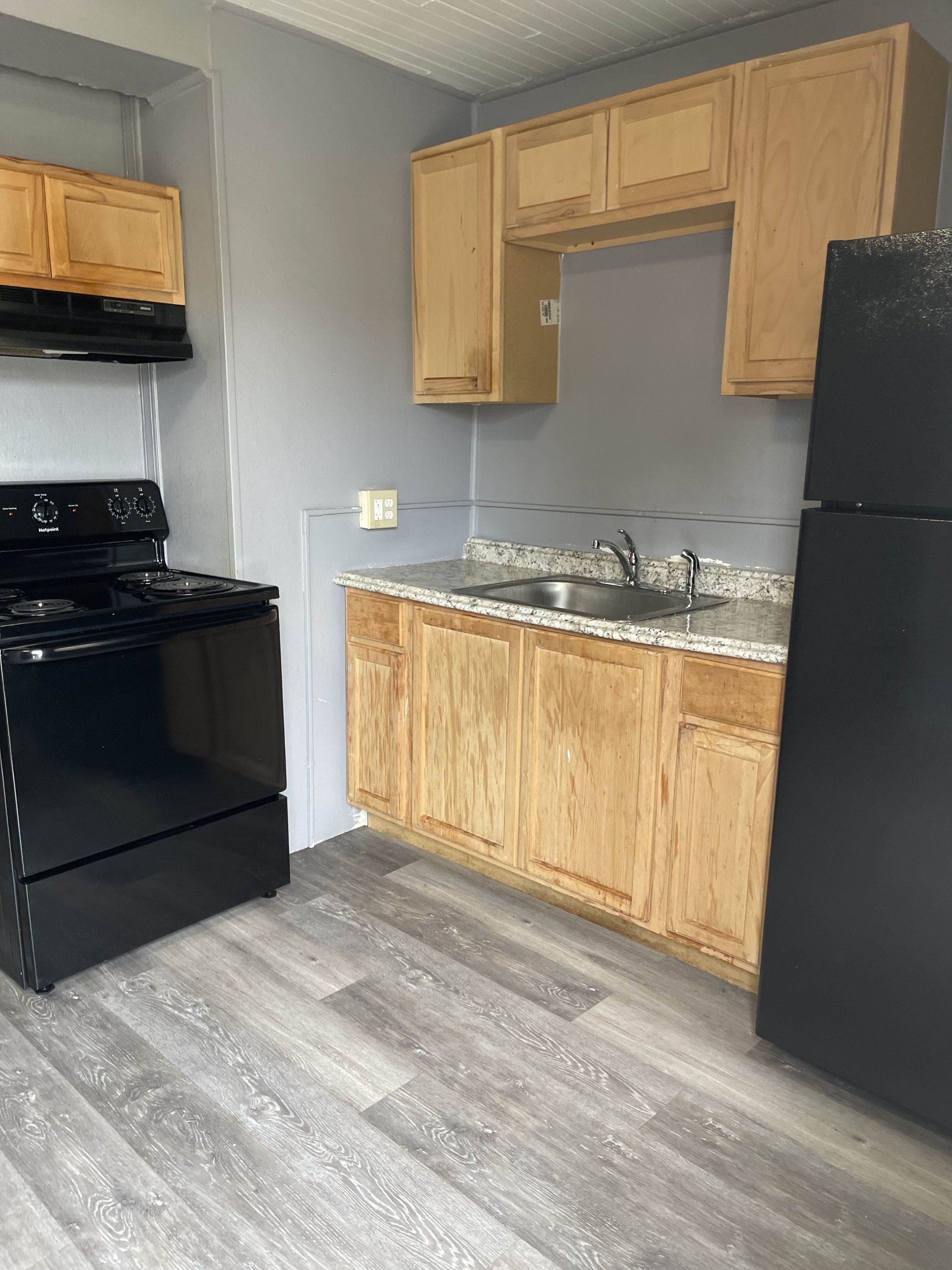 1102 Pine Street - 1