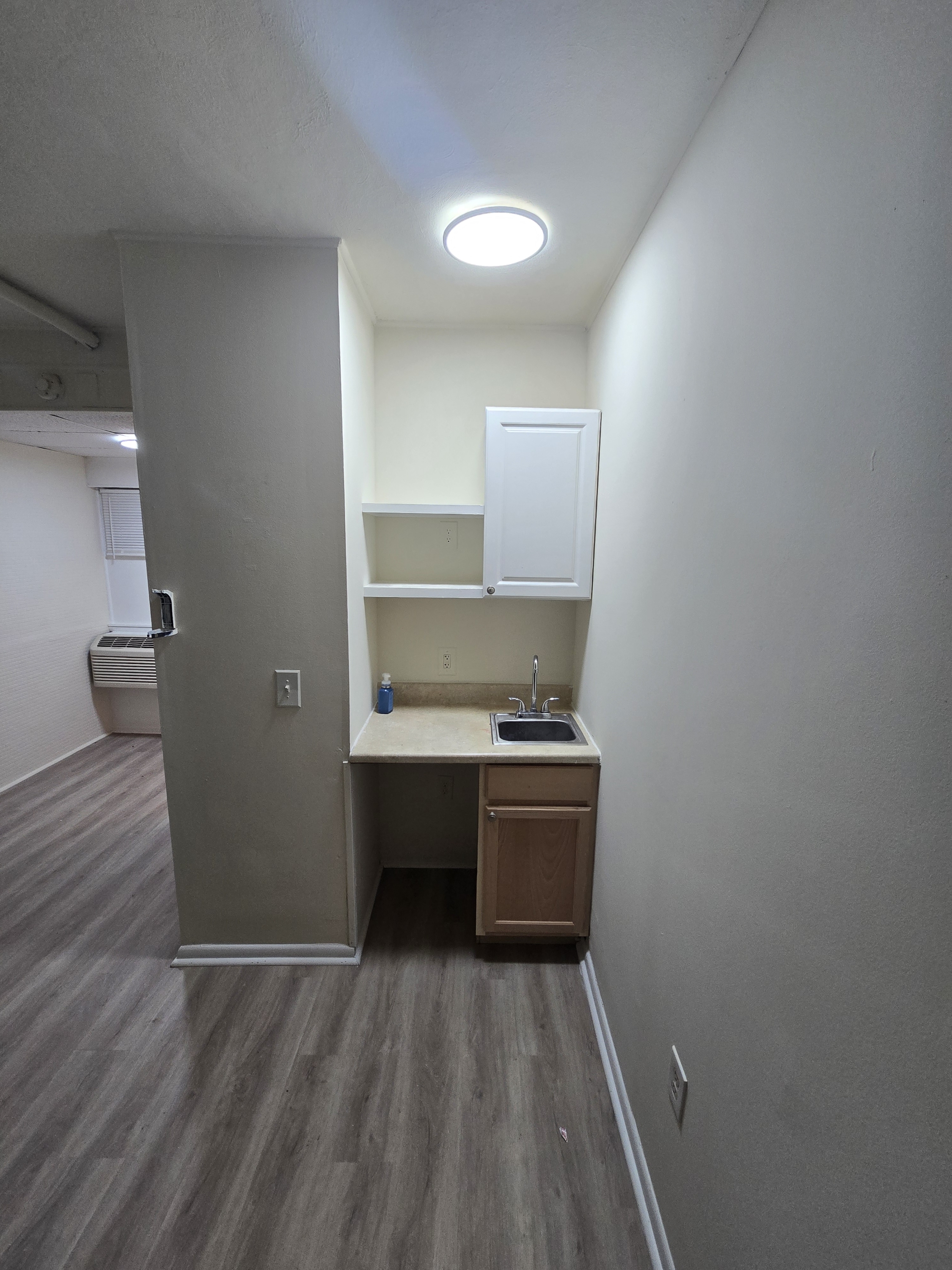 3200 West 9th Street - C