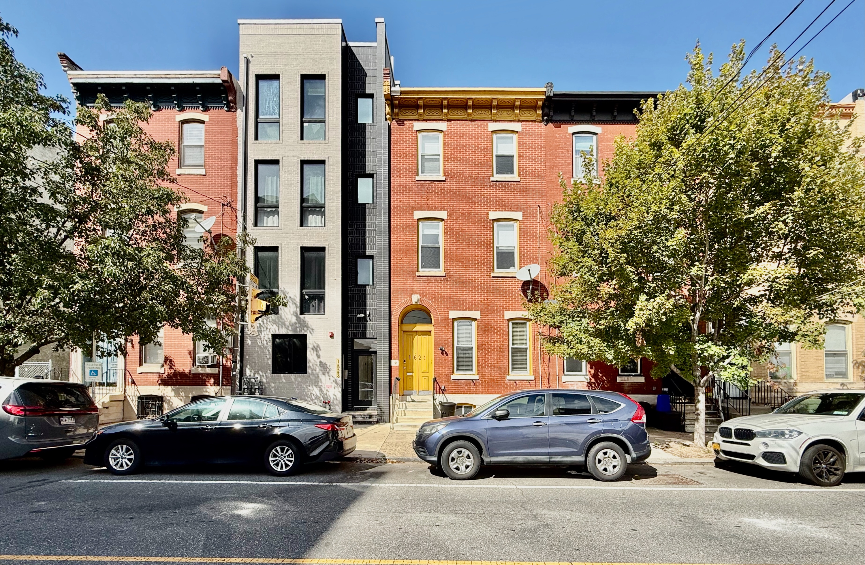 Property main image